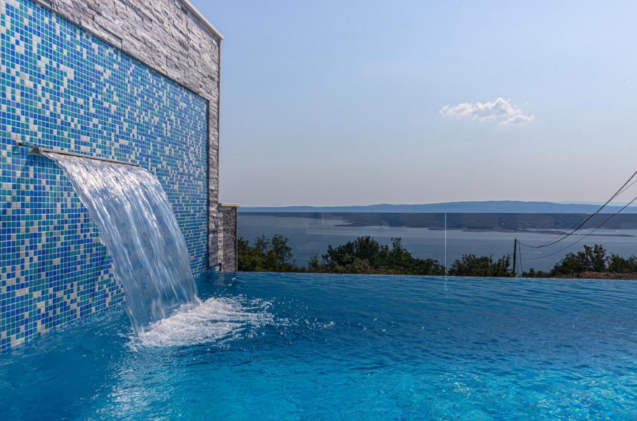 Luxury Villa Lorena With Heated Pool, Jacuzzi,Sauna And Seaview Crikvenica Exterior foto